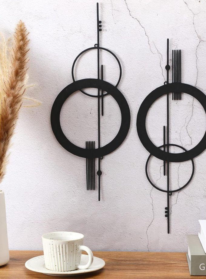 2 Pcs Small Metal Abstract Wall Art 15.7 Inch Metal Geometry Minimalist Wall Decor Single Line Art Black Vertical Sculptures Geometric Modern Hanging for Living Room Bathroom